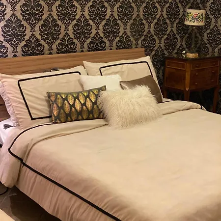 Bed & Breakfast Gigiro-om *